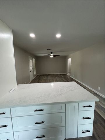 10722 Timbergrove Ln, Corpus Christi, TX 78410
