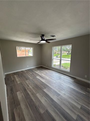 10722 Timbergrove Ln, Corpus Christi, TX 78410