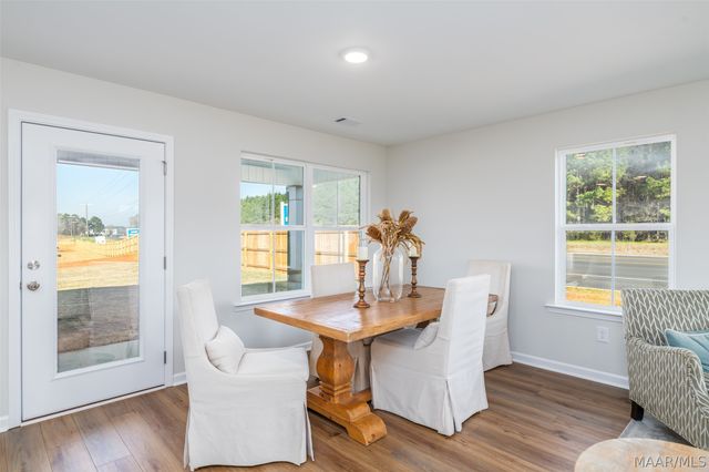 18 Coolidge Drive, Wetumpka, AL 36092