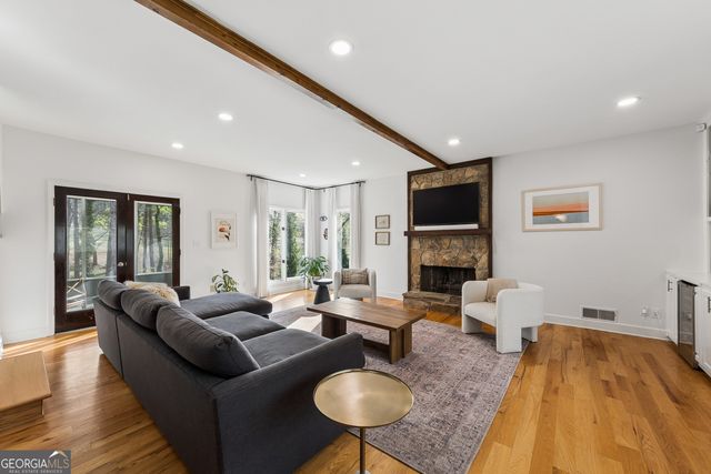 2810 Windrush Lane, Roswell, GA 30076