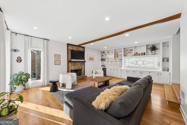 2810 Windrush Lane, Roswell, GA 30076