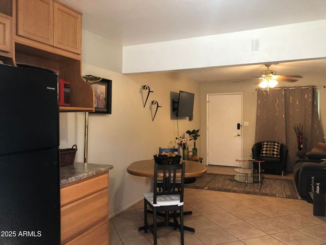 2103 S GRANADA Drive Unit 2, Tempe, AZ 85282