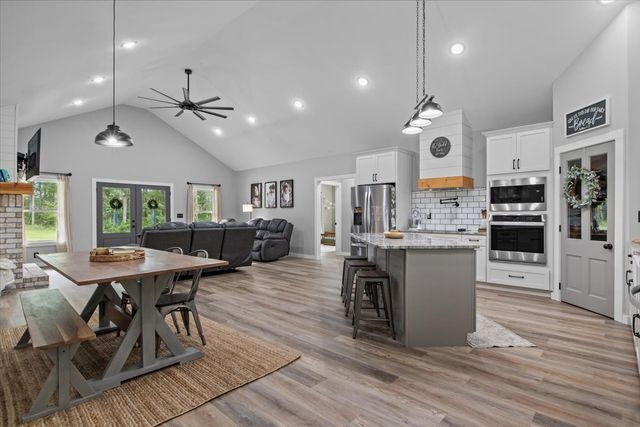 260 Perkins Ln, Waverly, TN 37185