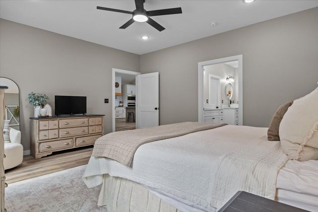 260 Perkins Ln, Waverly, TN 37185