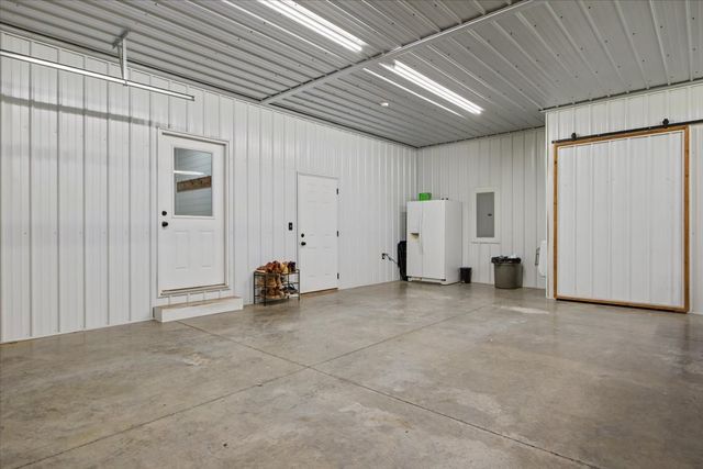 260 Perkins Ln, Waverly, TN 37185