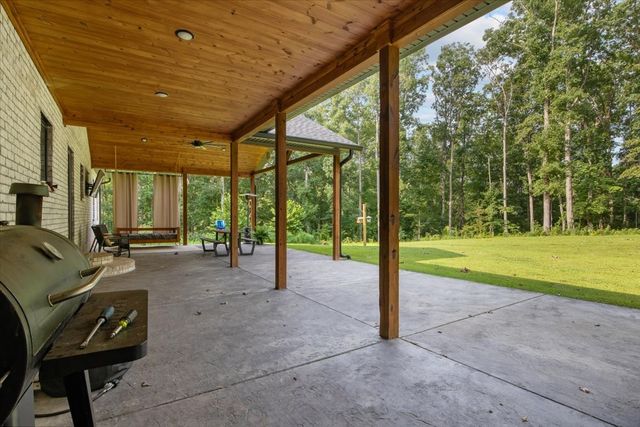 260 Perkins Ln, Waverly, TN 37185