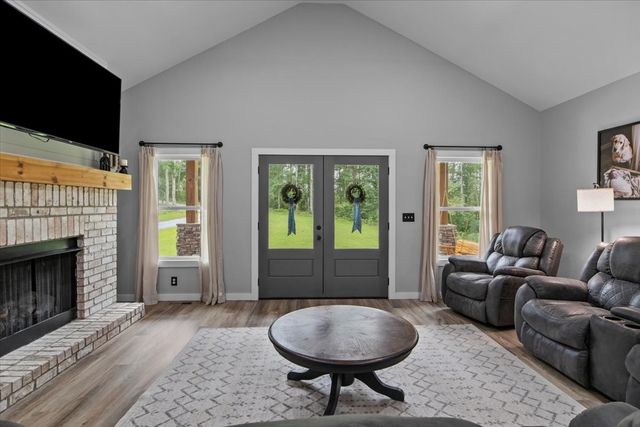 260 Perkins Ln, Waverly, TN 37185