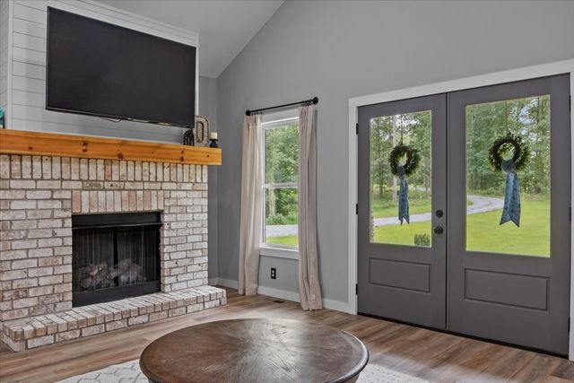 260 Perkins Ln, Waverly, TN 37185
