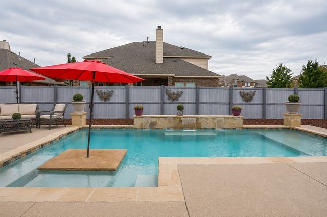 1002 Grover Court, Cedar Hill, TX 75104