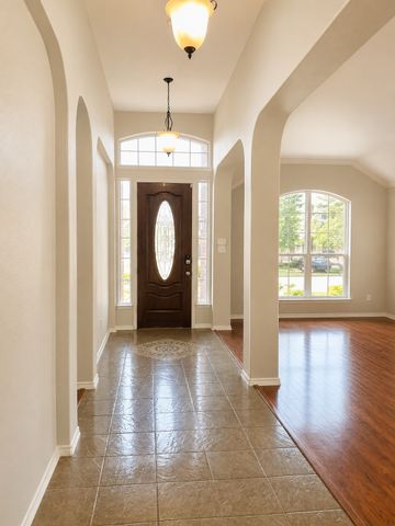 1002 Grover Court, Cedar Hill, TX 75104
