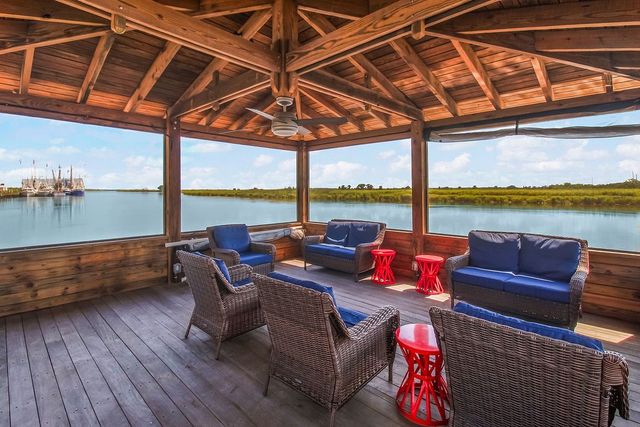 227 Fort King George Drive K, Darien, GA 31305