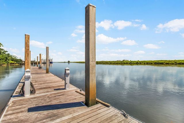 227 Fort King George Drive K, Darien, GA 31305