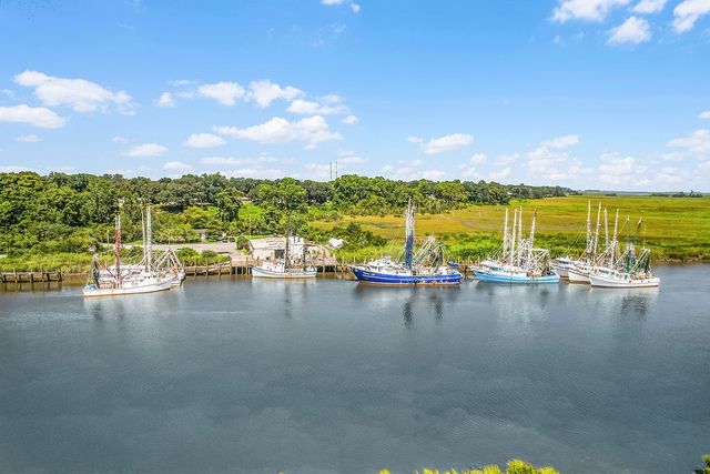 227 Fort King George Drive K, Darien, GA 31305