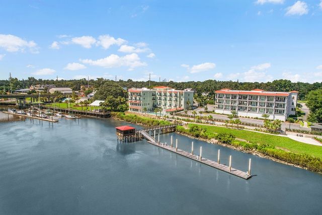 227 Fort King George Drive K, Darien, GA 31305