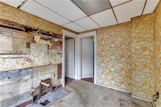 910 Wheelock Road, Cleveland, OH 44103