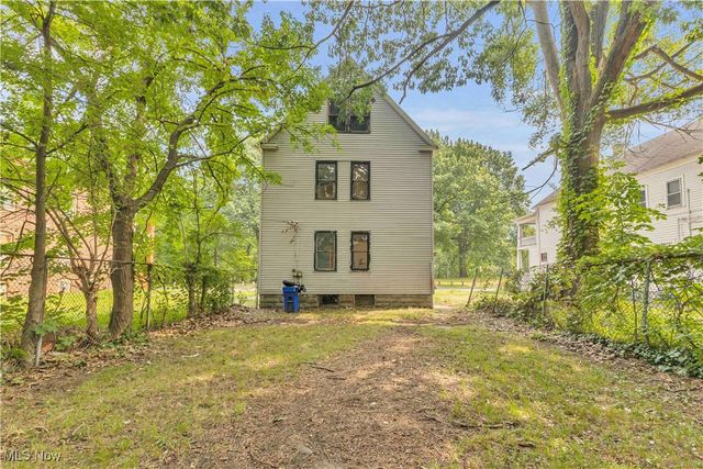 910 Wheelock Road, Cleveland, OH 44103