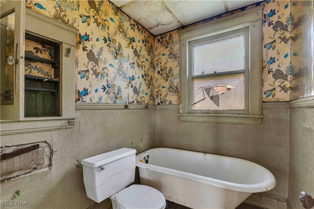 910 Wheelock Road, Cleveland, OH 44103