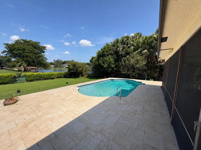 1640 SW 120TH Terrace, Davie, FL 33325