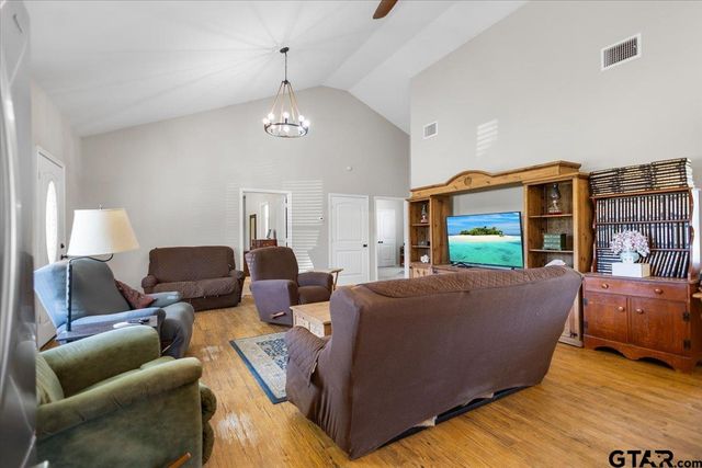 256 County Road 2749, Mineola, TX 75773