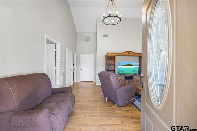 256 County Road 2749, Mineola, TX 75773