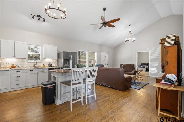 256 County Road 2749, Mineola, TX 75773