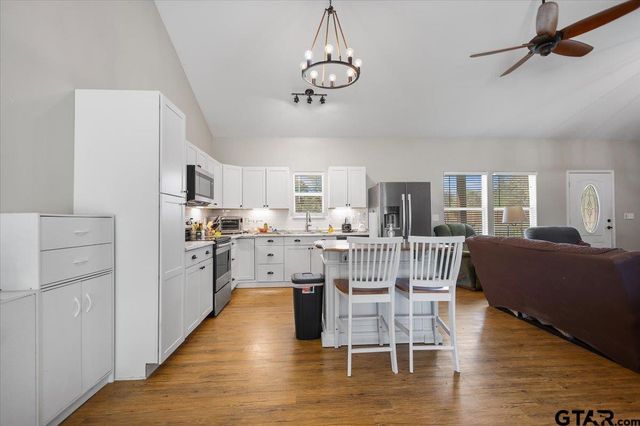 256 County Road 2749, Mineola, TX 75773