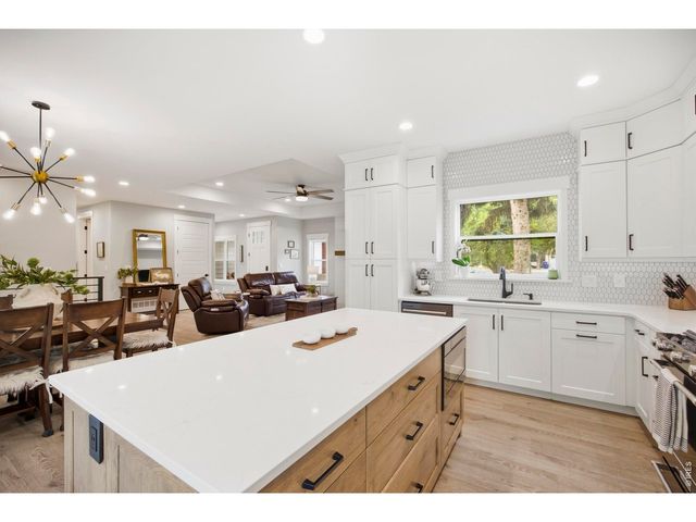 209 Ranch Acres Dr, Loveland, CO 80538