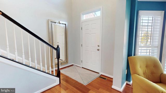 47421 RIVER CREST ST, Sterling, VA 20165