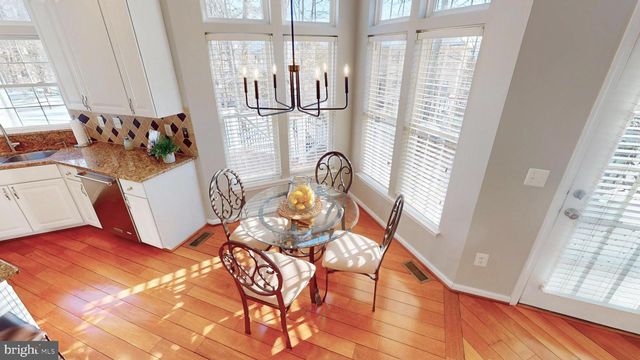 47421 RIVER CREST ST, Sterling, VA 20165