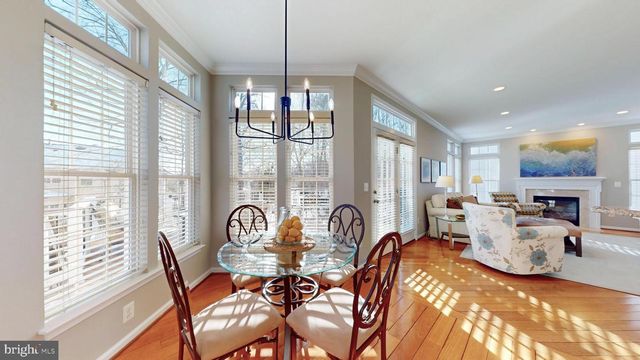 47421 RIVER CREST ST, Sterling, VA 20165