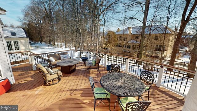 47421 RIVER CREST ST, Sterling, VA 20165