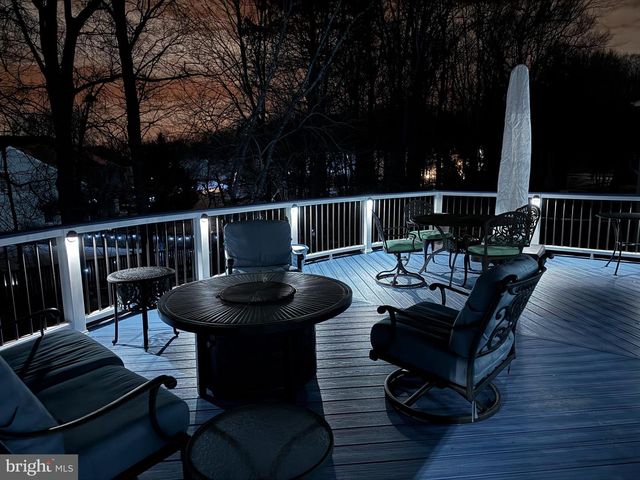 47421 RIVER CREST ST, Sterling, VA 20165