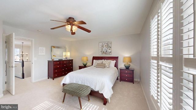 47421 RIVER CREST ST, Sterling, VA 20165