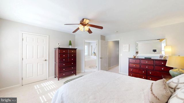 47421 RIVER CREST ST, Sterling, VA 20165