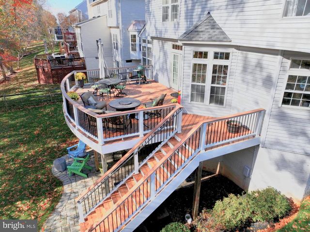 47421 RIVER CREST ST, Sterling, VA 20165