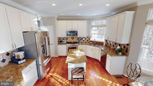 47421 RIVER CREST ST, Sterling, VA 20165