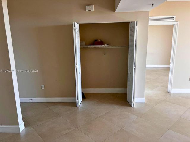2425 SW 27th Ave 1004, Miami, FL 33145