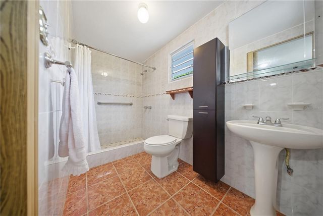 COMM MIRANDA BO. ALMIRANTE SUR 249, Vega Baja, PR 00693