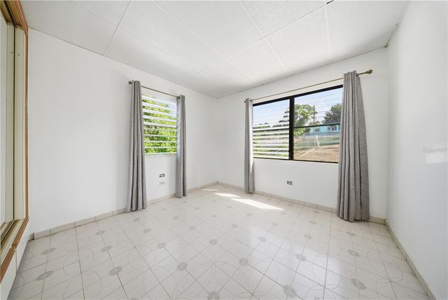 COMM MIRANDA BO. ALMIRANTE SUR 249, Vega Baja, PR 00693