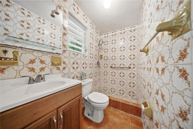 COMM MIRANDA BO. ALMIRANTE SUR 249, Vega Baja, PR 00693