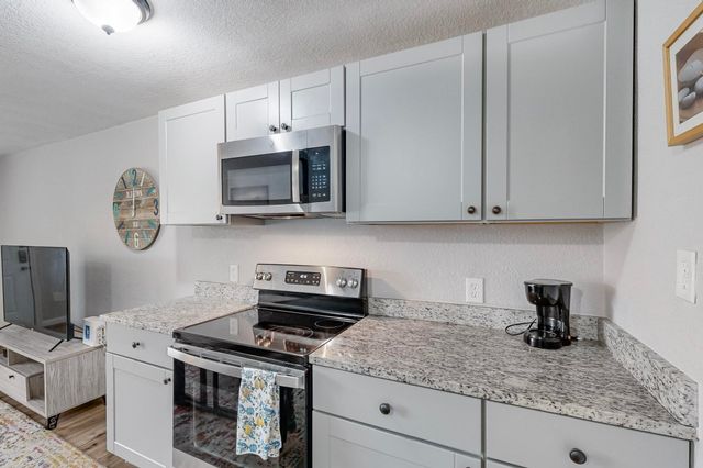 1532 Whitaker Avenue, Dallas, TX 75216