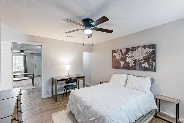 1532 Whitaker Avenue, Dallas, TX 75216