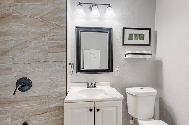 1532 Whitaker Avenue, Dallas, TX 75216