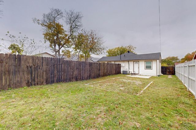 1532 Whitaker Avenue, Dallas, TX 75216