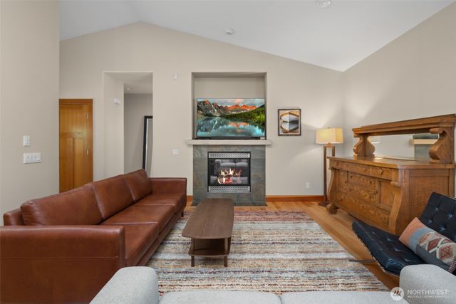 2106 Parker Road NE, Coupeville, WA 98239