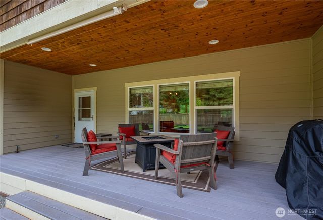 2106 Parker Road NE, Coupeville, WA 98239