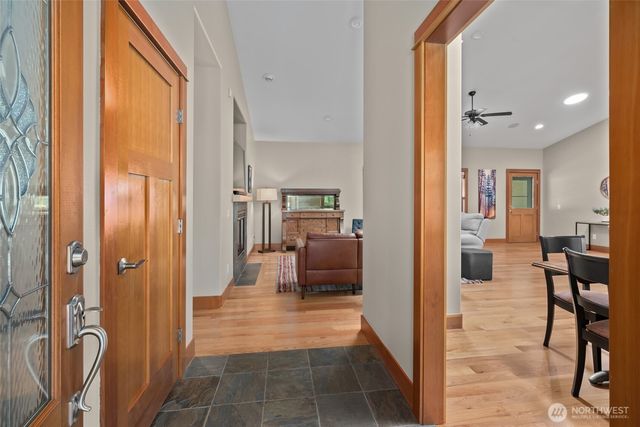 2106 Parker Road NE, Coupeville, WA 98239
