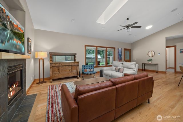 2106 Parker Road NE, Coupeville, WA 98239