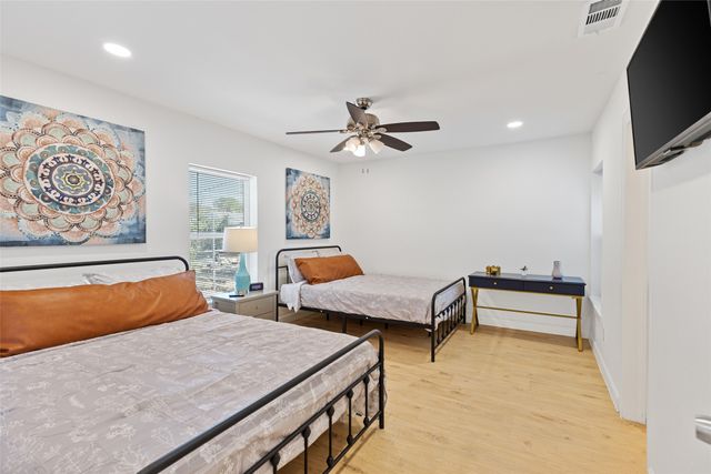 2327 Langdon Avenue, Dallas, TX 75235