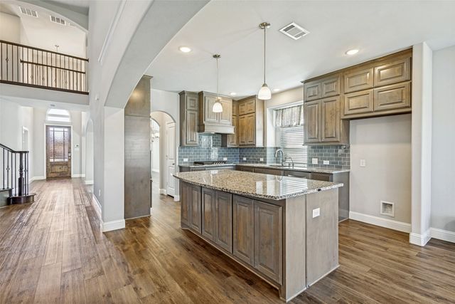 212 Wandering Way, Anna, TX 75409